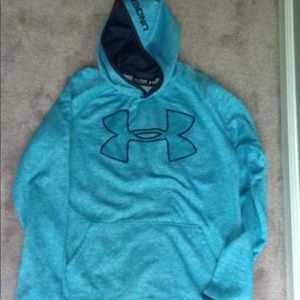 a blue and white underarmour sweatshirt